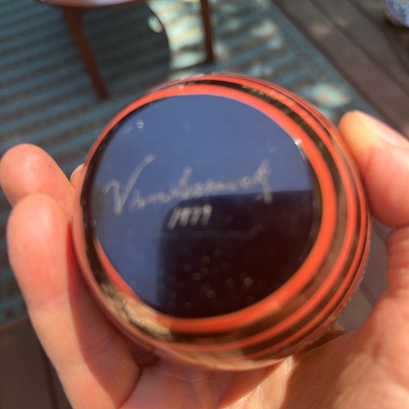 Vintage Vandermark Glass Egg - Picture 4 of 10